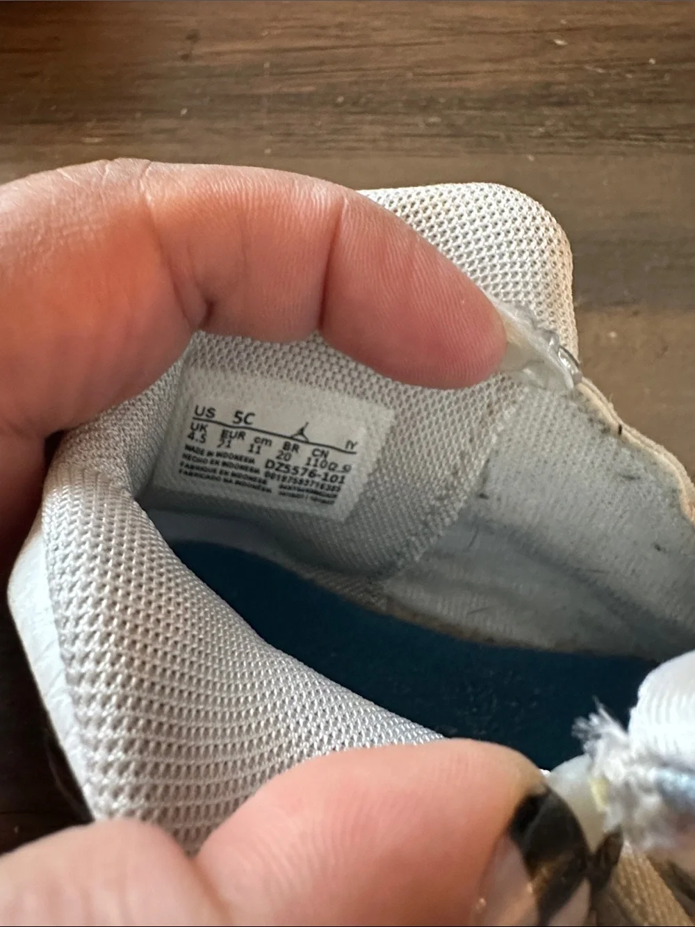 Nike Kids High-Top Sneakers in Light Gray and Blue - Picture 5 of 5